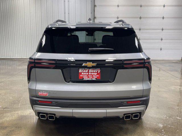 used 2025 Chevrolet Traverse car, priced at $40,018
