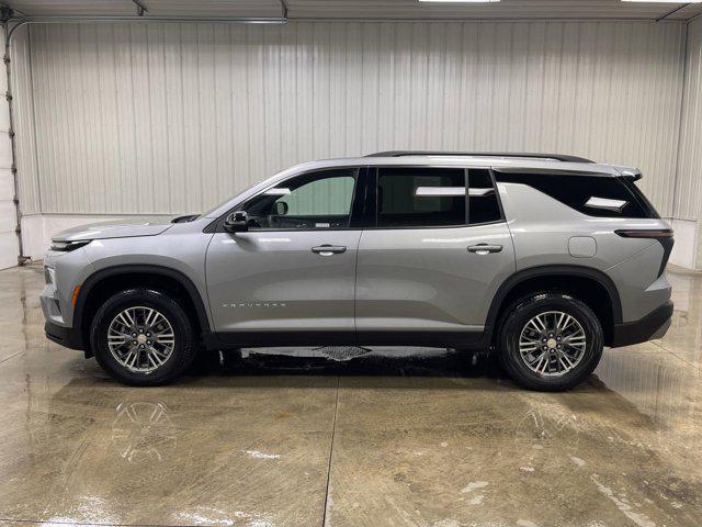 used 2025 Chevrolet Traverse car, priced at $40,018