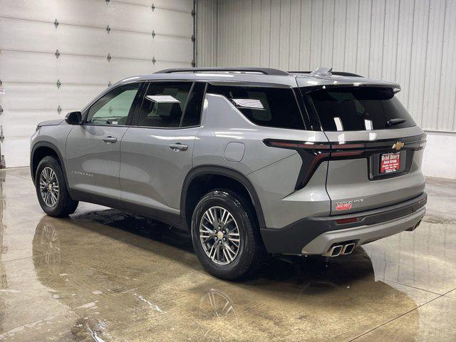 used 2025 Chevrolet Traverse car, priced at $40,018