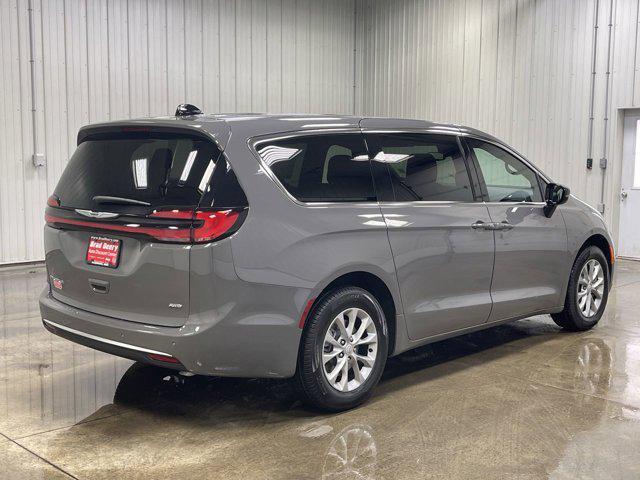 new 2025 Chrysler Pacifica car, priced at $44,791