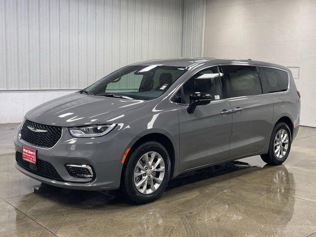 new 2025 Chrysler Pacifica car, priced at $43,291