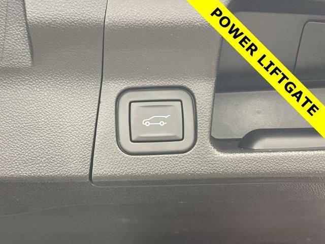 used 2023 GMC Acadia car, priced at $28,833