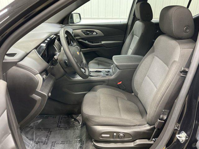 used 2023 Chevrolet Traverse car, priced at $27,658