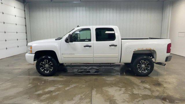 used 2009 Chevrolet Silverado 1500 car, priced at $9,681