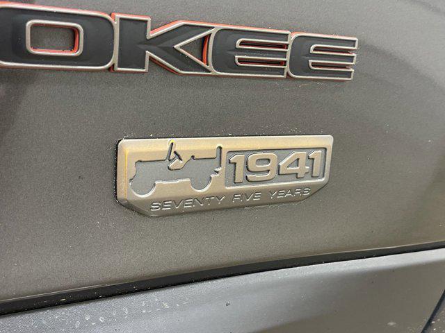 used 2017 Jeep Cherokee car, priced at $6,107