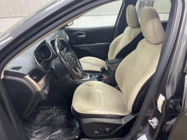 used 2017 Jeep Cherokee car, priced at $6,107