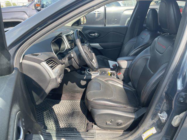 used 2018 Jeep Cherokee car