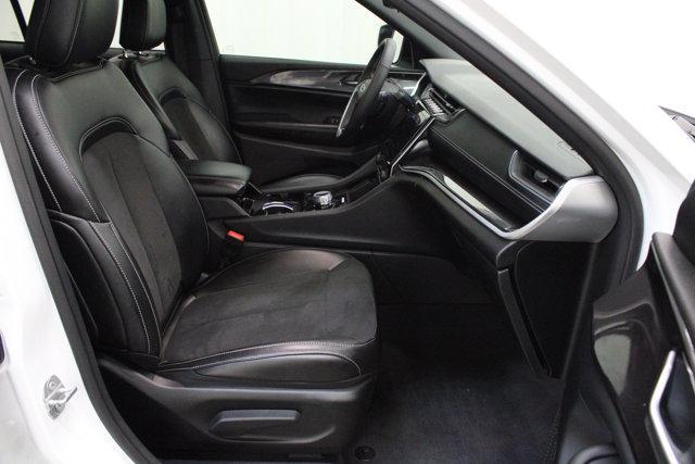 used 2023 Jeep Grand Cherokee car, priced at $34,368