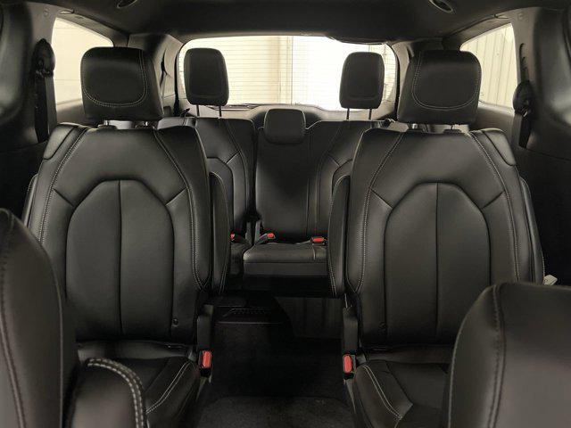 new 2025 Chrysler Pacifica car, priced at $45,886
