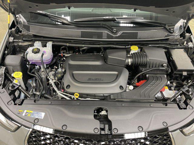 new 2025 Chrysler Pacifica car, priced at $44,386
