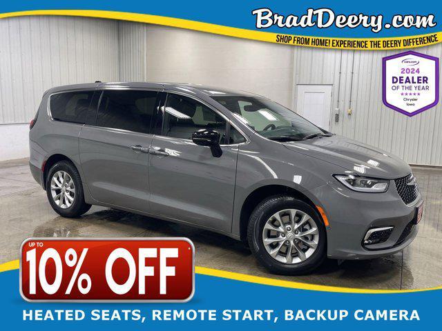 new 2025 Chrysler Pacifica car, priced at $44,386