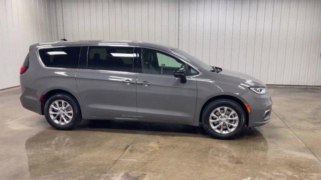 new 2025 Chrysler Pacifica car, priced at $49,215