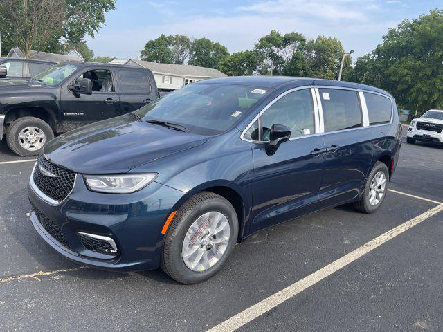 new 2025 Chrysler Pacifica car, priced at $48,420