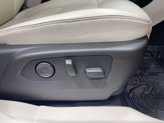 used 2022 Buick Envision car, priced at $24,873