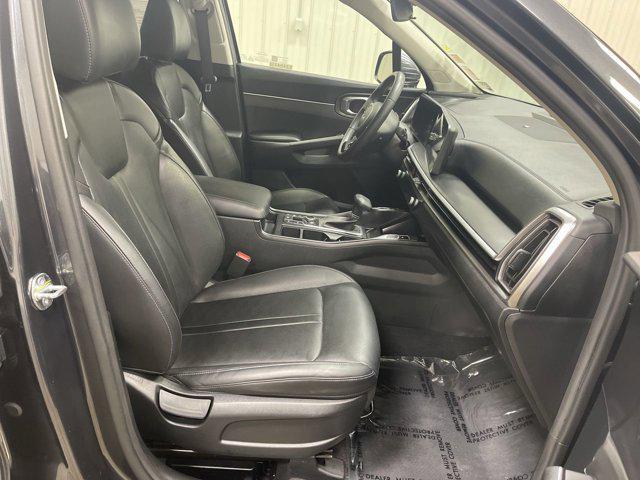 used 2024 Kia Sorento car, priced at $32,202