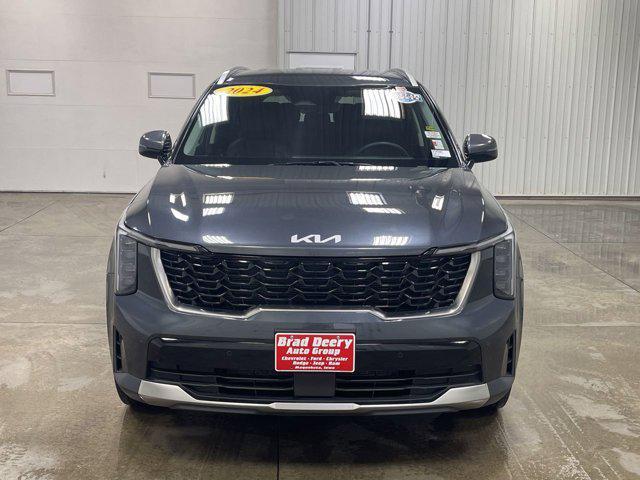 used 2024 Kia Sorento car, priced at $32,202