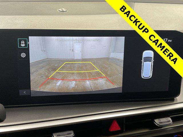used 2024 Kia Sorento car, priced at $28,560