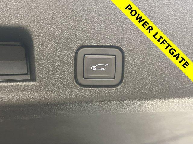 used 2024 Chevrolet Traverse car, priced at $39,522