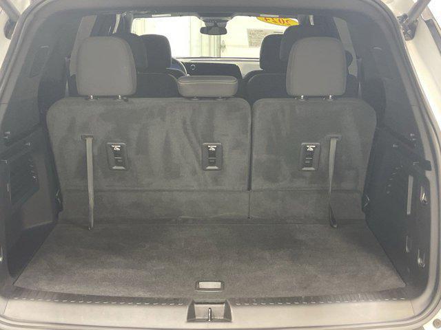 used 2024 Chevrolet Traverse car, priced at $39,522