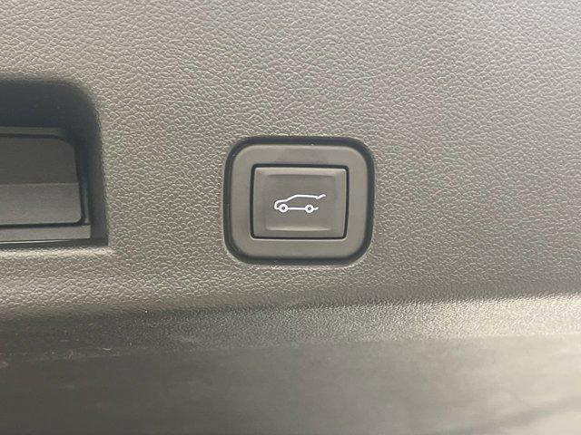 used 2024 Chevrolet Traverse car, priced at $40,563