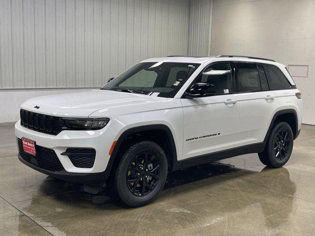 new 2025 Jeep Grand Cherokee car, priced at $41,941