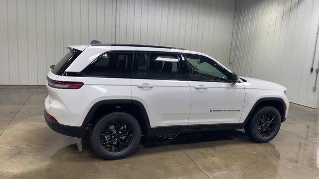 new 2025 Jeep Grand Cherokee car, priced at $41,941