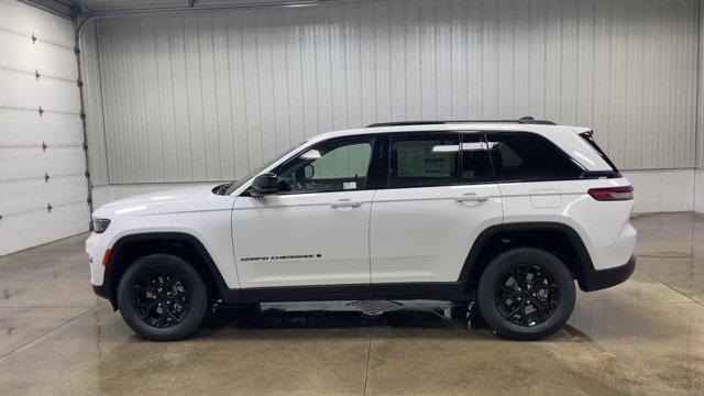 new 2025 Jeep Grand Cherokee car, priced at $41,941