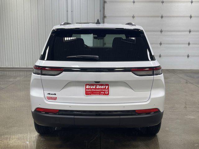 new 2025 Jeep Grand Cherokee car, priced at $41,941