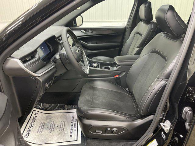 new 2025 Jeep Grand Cherokee L car, priced at $43,068