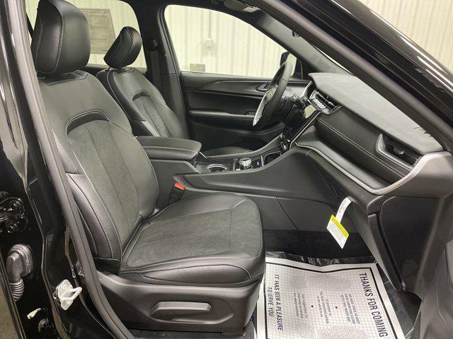 new 2025 Jeep Grand Cherokee L car, priced at $43,737