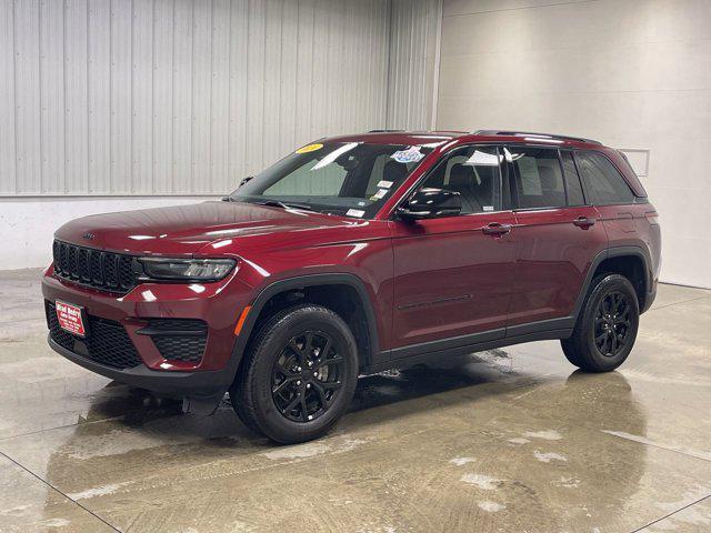 used 2024 Jeep Grand Cherokee car, priced at $35,717