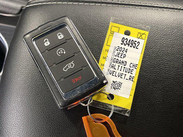used 2024 Jeep Grand Cherokee car, priced at $35,717