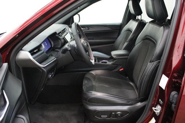 used 2024 Jeep Grand Cherokee car, priced at $36,212