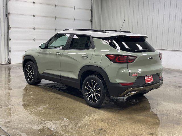 new 2025 Chevrolet TrailBlazer car, priced at $26,016