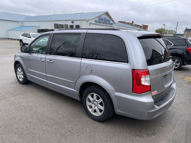 used 2013 Chrysler Town & Country car