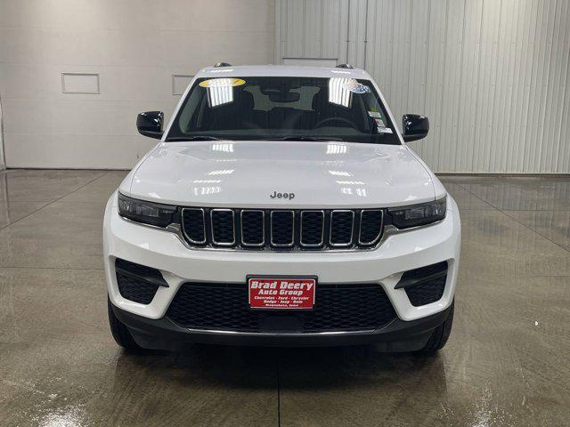 used 2024 Jeep Grand Cherokee car, priced at $27,978