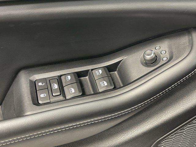 used 2024 Jeep Grand Cherokee car, priced at $27,978