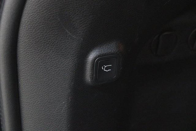 used 2020 Jeep Cherokee car, priced at $21,719
