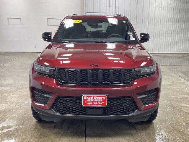 used 2024 Jeep Grand Cherokee car, priced at $39,311