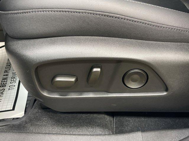 new 2025 Chevrolet Equinox car, priced at $30,943