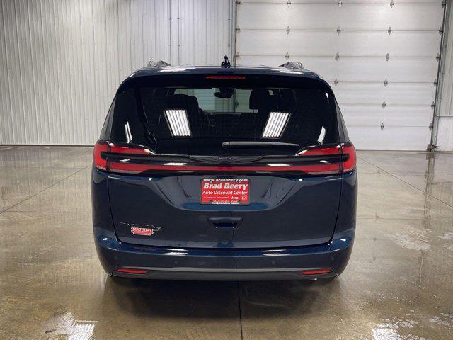 new 2024 Chrysler Pacifica car, priced at $41,275