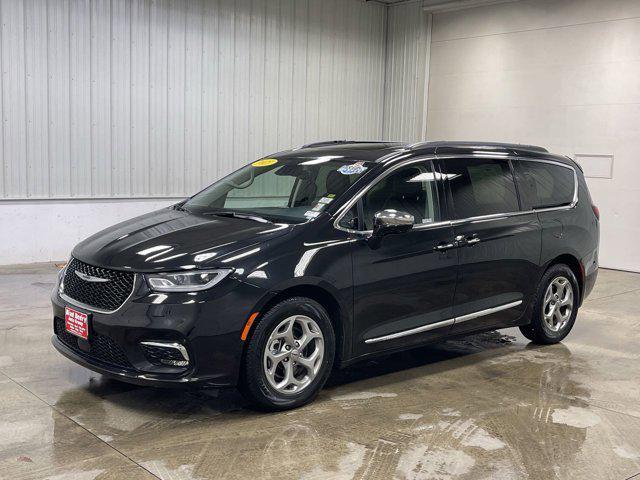 used 2023 Chrysler Pacifica car, priced at $35,324