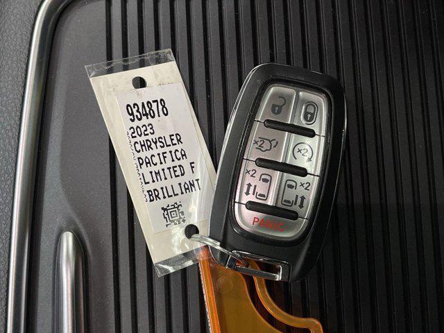 used 2023 Chrysler Pacifica car, priced at $35,324