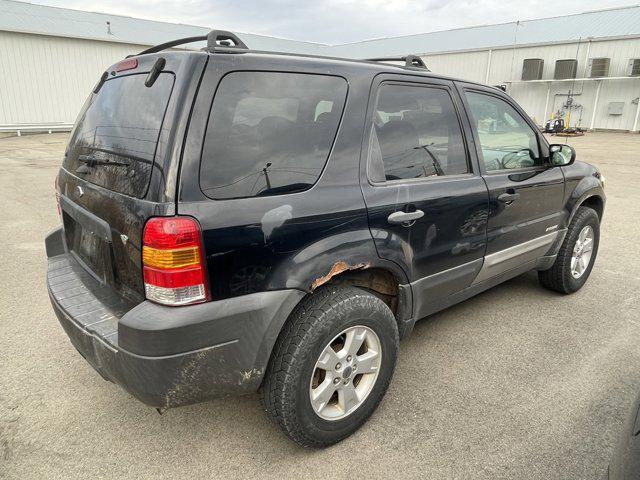 used 2006 Ford Escape car, priced at $2,775