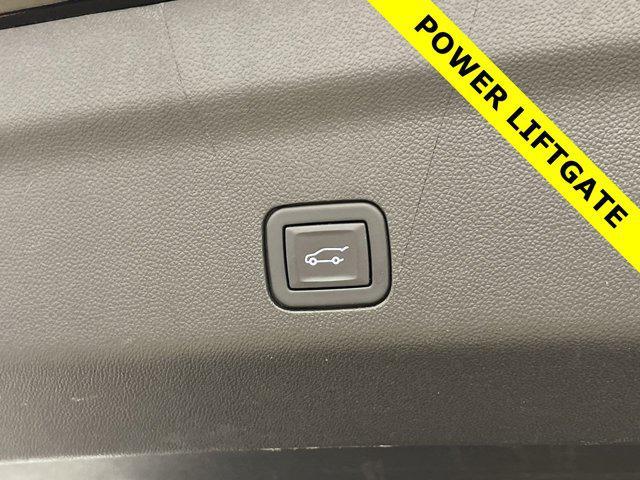 used 2023 GMC Yukon car, priced at $59,389