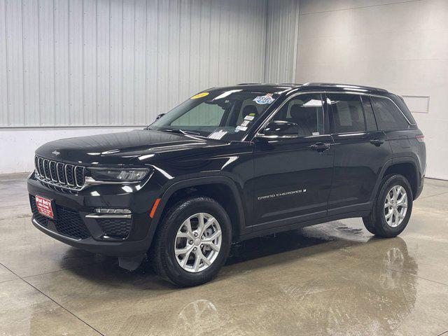 used 2024 Jeep Grand Cherokee car, priced at $37,816