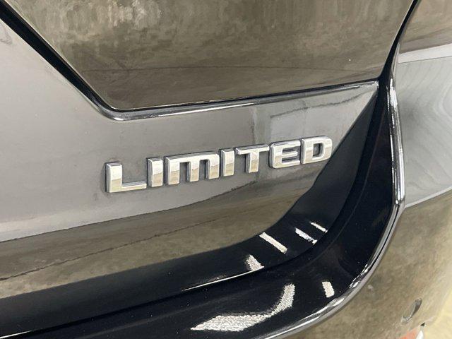 used 2024 Jeep Grand Cherokee car, priced at $37,816