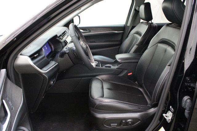used 2024 Jeep Grand Cherokee car, priced at $38,036