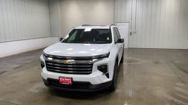 new 2025 Chevrolet Traverse car, priced at $44,695