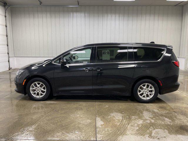 used 2017 Chrysler Pacifica car, priced at $7,440